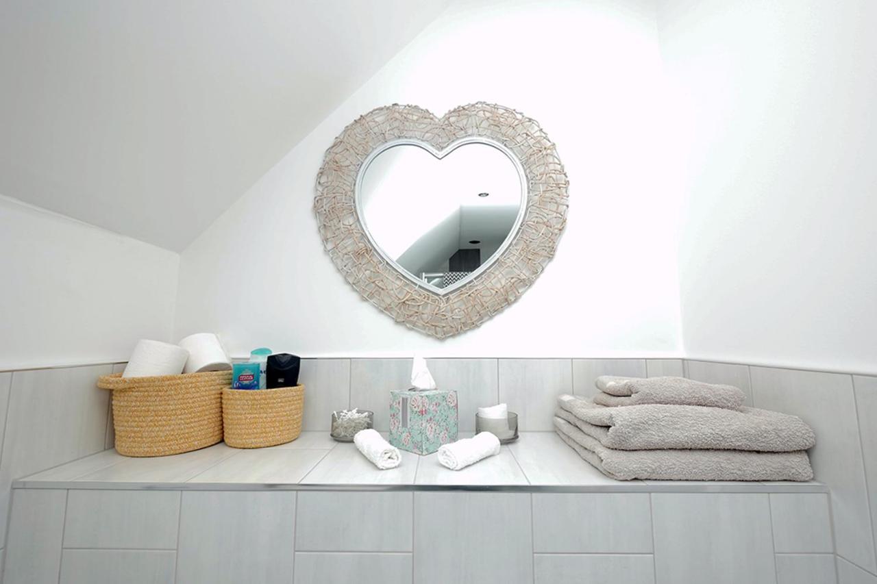 Pinewood Cottage Apartment & B&B Инвернес Екстериор снимка